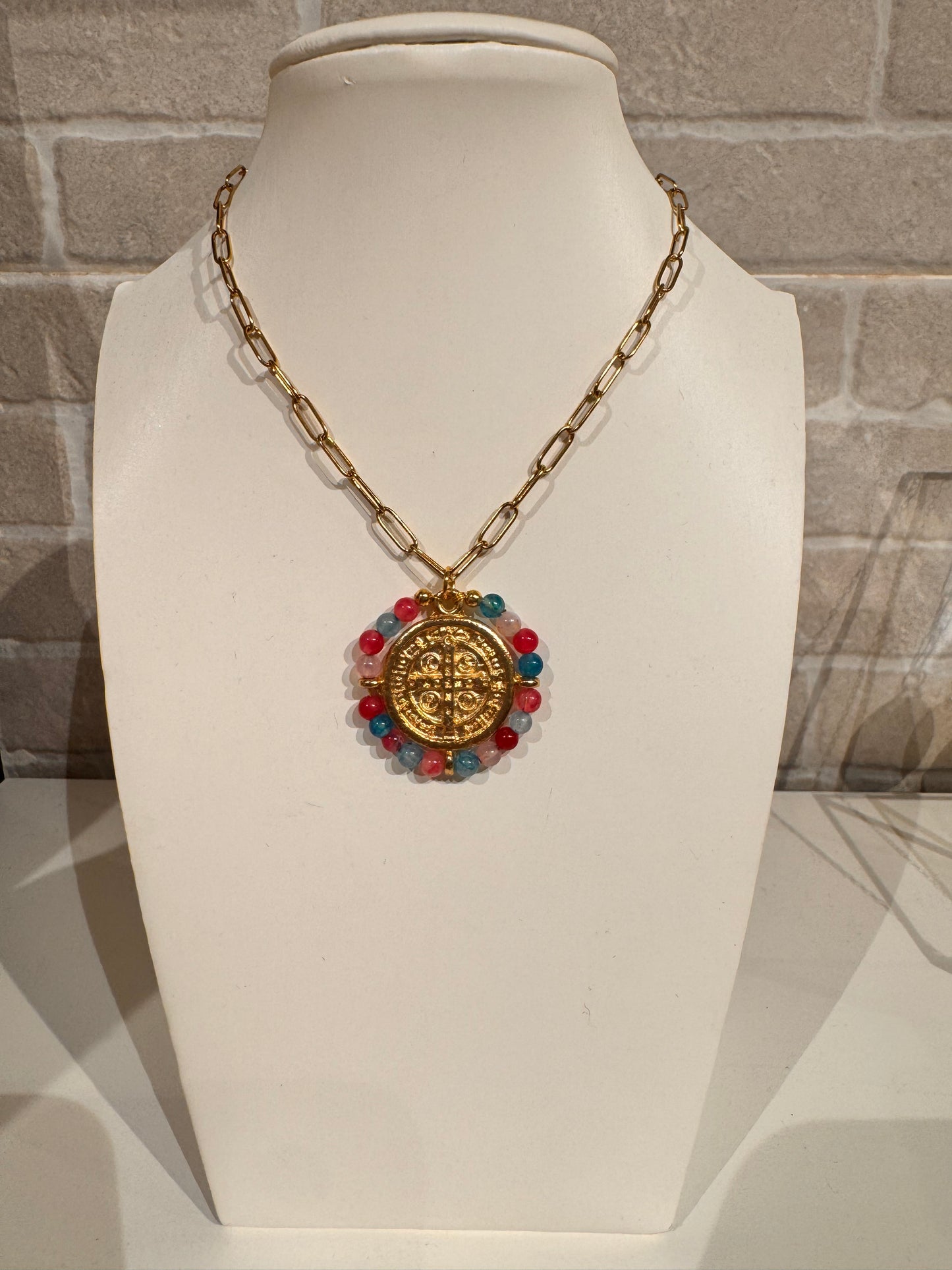 Medalla multicolor