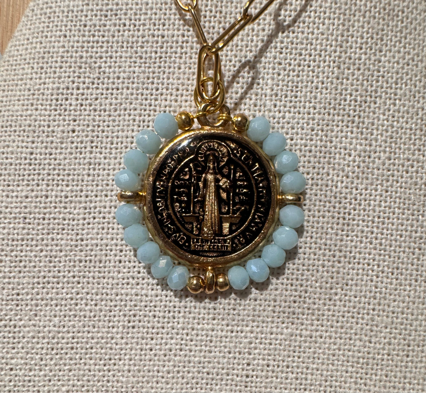 Medalla San Benito celeste