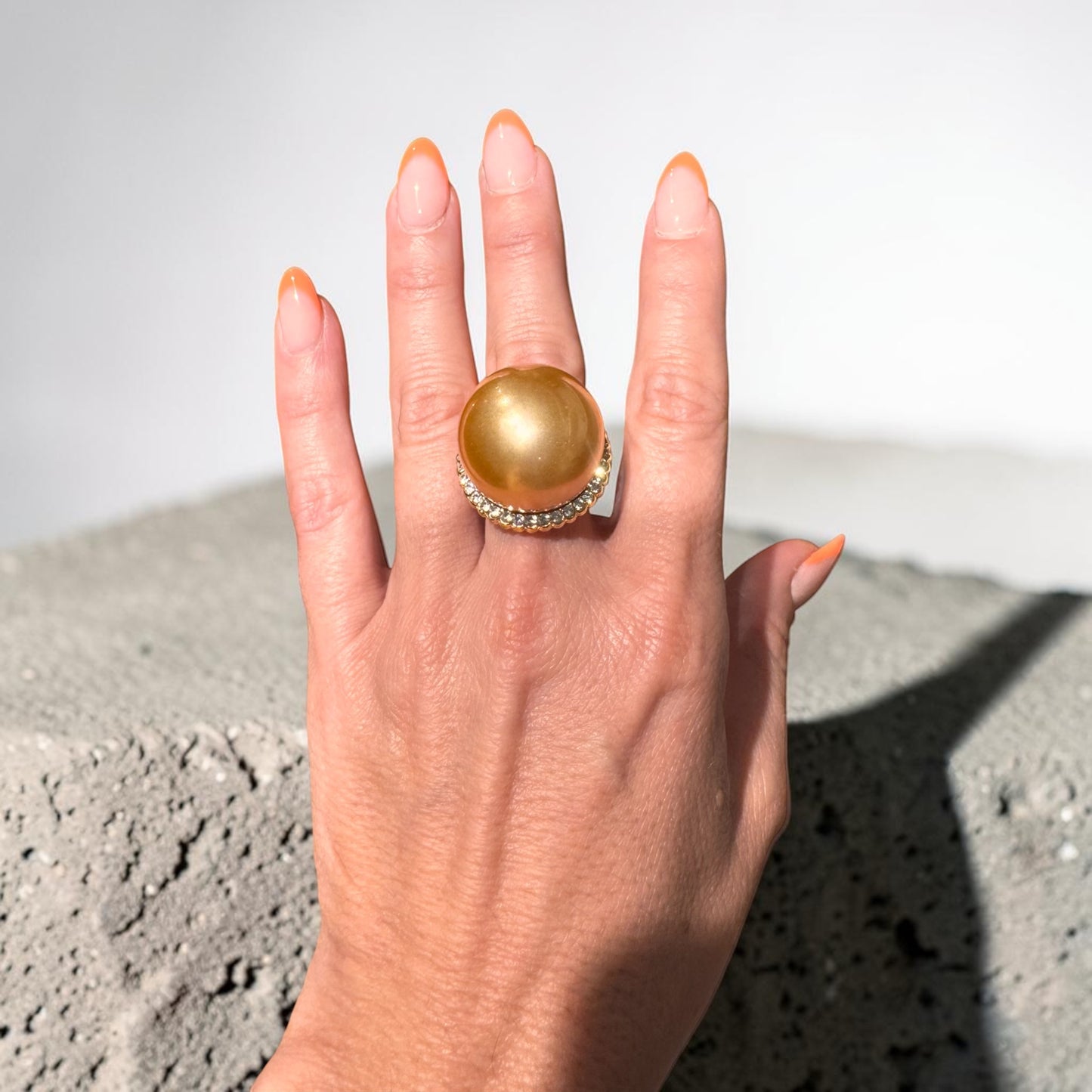 Anillo Bolt dorado